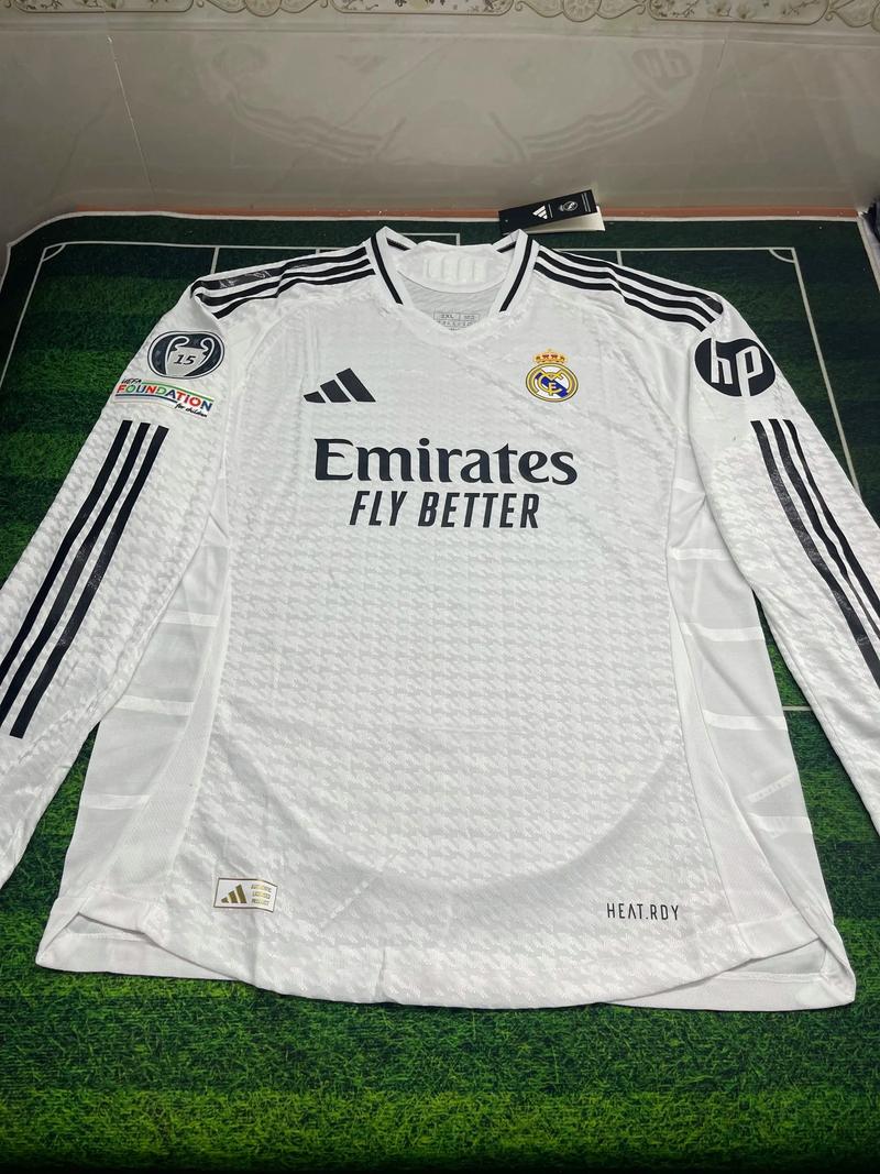 2025年女运动员收入排行：谷爱凌位列第4，郑钦文第5，高芙连续三年蝉联第1（2025年女运动员收入榜：高芙三连冠领跑，谷爱凌第4、郑钦文第5）