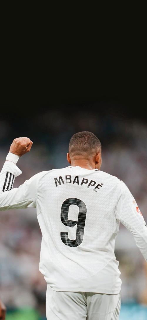 曼联拉什福德破门助球队获胜（拉什福德建功，曼联全取三分）